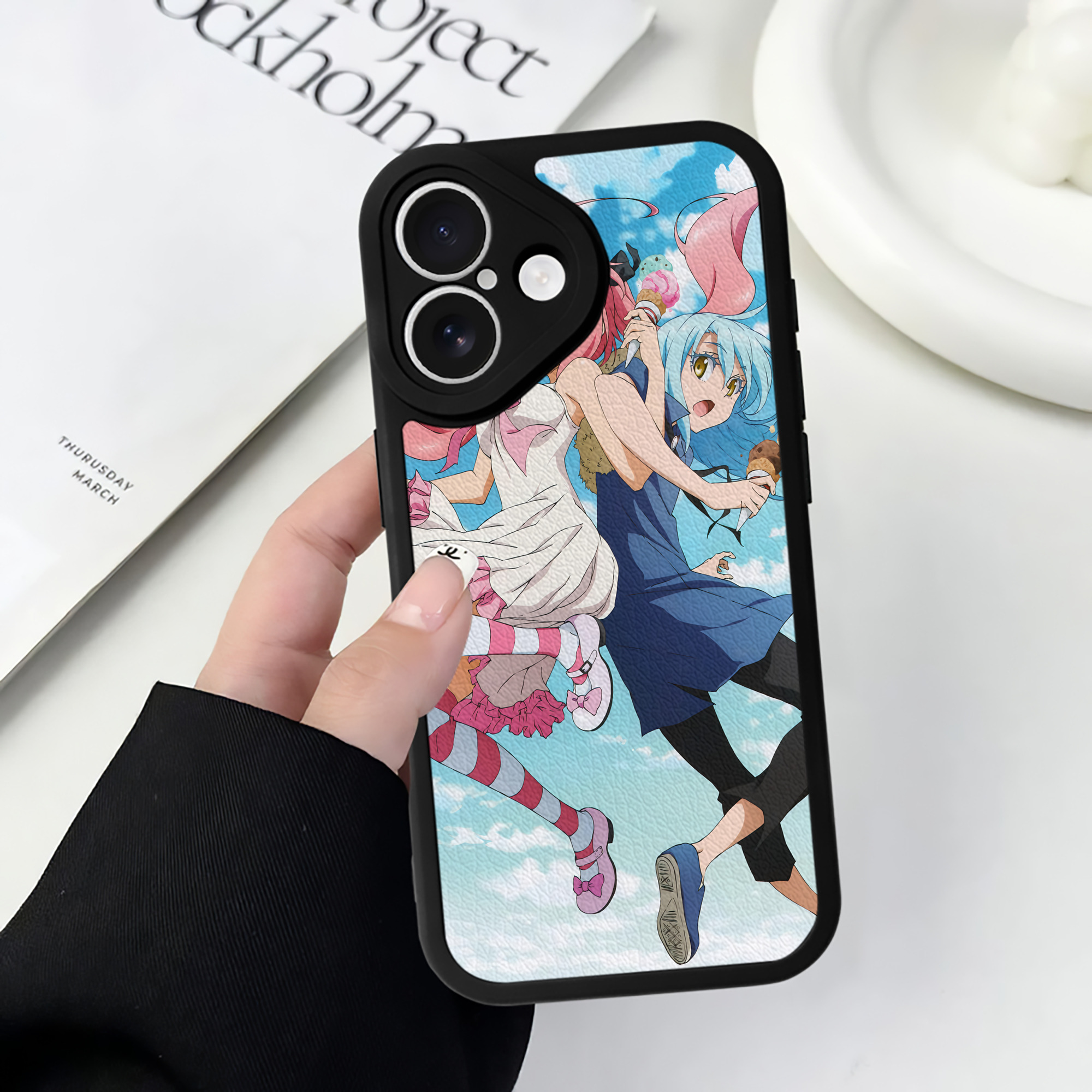 （画像用） 転スラ Regarding Reincarnated to Slime 【iPhone 16シリーズ対応】シリコンスマホケース（レザー調） 材質：シリコン